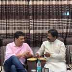 मंत्री अबिटकर यांची मोहन वनखंडे यांच्या निवासस्थानी भेट