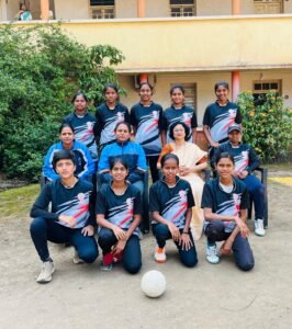 मनपा जिल्हास्तरीय डॉजबॉल स्पर्धेमध्ये कमला कॉलेज विजयी