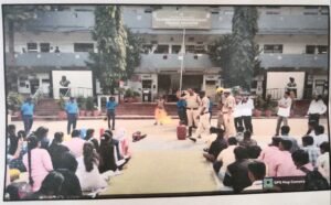 राजर्षी छत्रपती शाहू कॉलेजमध्ये अग्निशमन दलाच्या वतीने प्रात्यक्षिके