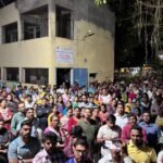 लक्ष्मीबाई जरग विद्यालयात पहिलीचे विक्रमी प्रवेश       गुढी पाडव्याच्या आदल्या दिवशीच प्रवेशासाठी रांगा