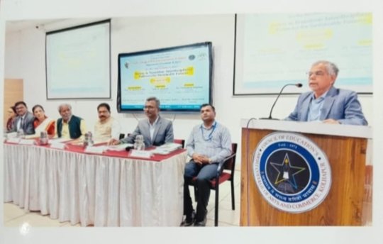 प्लास्टिक विहिरीत जीवनशैलीचा अवलंब सर्वांनी करावा - डॉ. विश्वनाथ मगदूम1