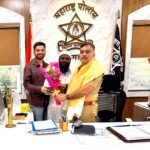 नूतन पोलीस अधीक्षक तुषार दोशी यांचा मदनी चॅरिटेबल ट्रस्टतर्फे सत्कार