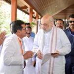 ‘मोदींची तपपुर्ती’ दिनदर्शिकेचे अमित शहा यांनी केले कौतुक