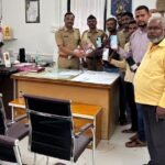मिरज ग्रामीण पोलिसांची धडक कारवाई: २ लाख ३५ हजारचे १४ मोबाईल शोधून मूळ मालकांकडे सुपूर्द